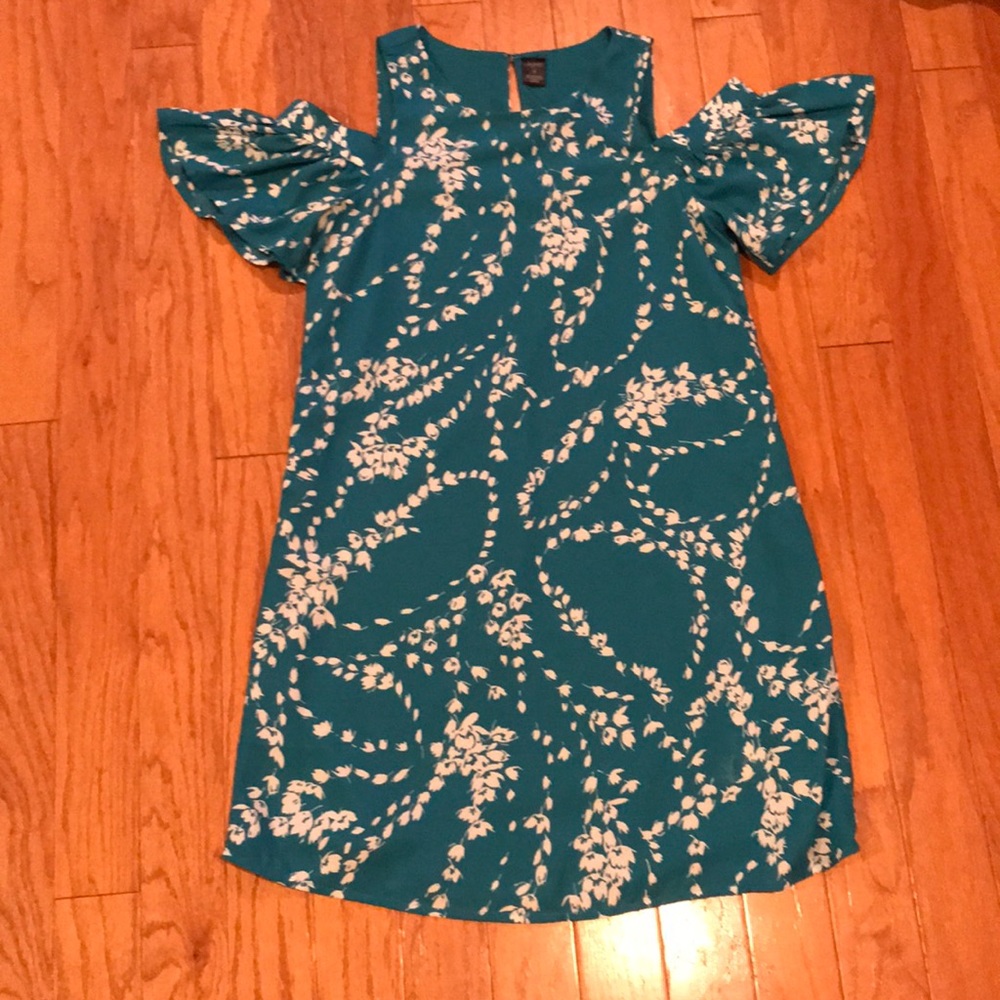 floral print cold shoulder shirt